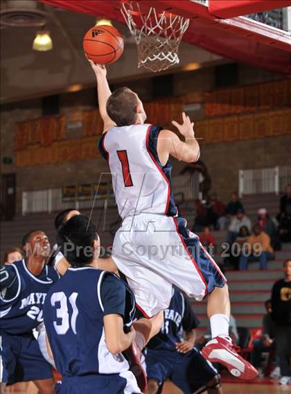 Thumbnail 3 in Tesoro vs Mayfair (MaxPreps Holiday Classic) photogallery.