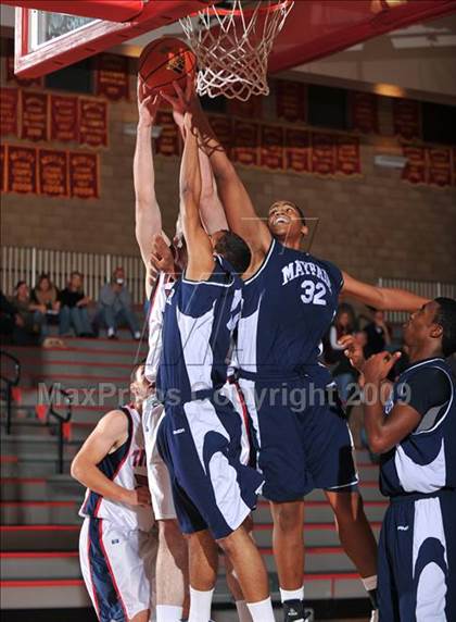 Thumbnail 3 in Tesoro vs Mayfair (MaxPreps Holiday Classic) photogallery.