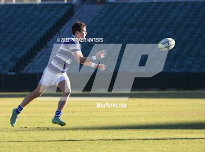 Thumbnail 1 in Brother Martin vs Jesuit (NOLA Gold Stadium) photogallery.