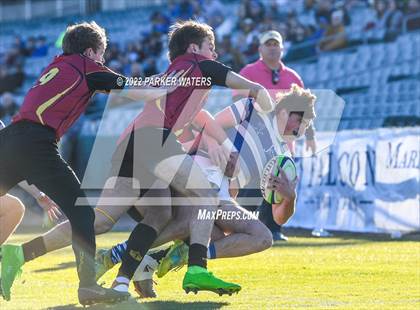 Thumbnail 2 in Brother Martin vs Jesuit (NOLA Gold Stadium) photogallery.