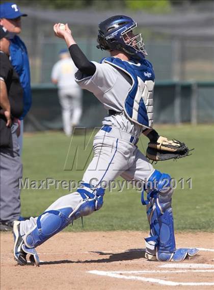 Thumbnail 2 in Tulelake vs. Maxwell (CIF NS D5 Final) photogallery.
