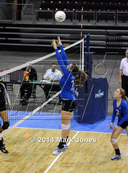 Thumbnail 2 in Arizona Lutheran Academy vs. Desert Christian (AIA D5 Playoff) photogallery.