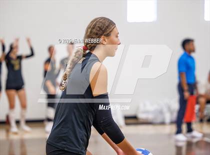 Thumbnail 3 in Harrisburg vs. Cornerstone Christian (Durango Fall Classic) photogallery.