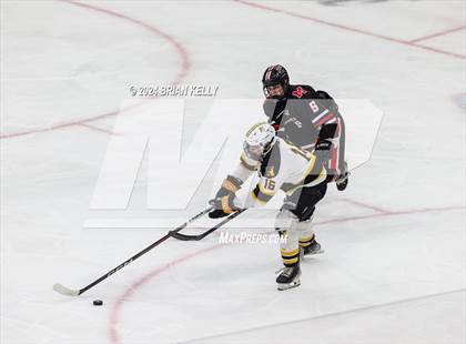 Thumbnail 2 in Nauset Regional vs Marblehead (MIAA Division 3 Final) photogallery.