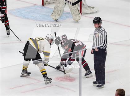 Thumbnail 2 in Nauset Regional vs Marblehead (MIAA Division 3 Final) photogallery.