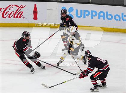 Thumbnail 1 in Nauset Regional vs Marblehead (MIAA Division 3 Final) photogallery.
