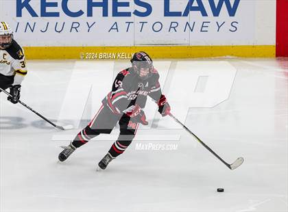 Thumbnail 2 in Nauset Regional vs Marblehead (MIAA Division 3 Final) photogallery.