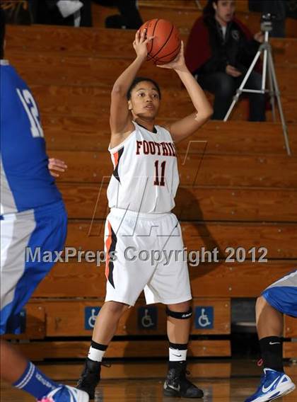 Thumbnail 2 in Brookside Christian vs. Foothill (Coaches vs. Cancer) photogallery.