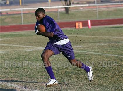 Thumbnail 1 in Chavez High School freshman Davonte' Neal  photogallery.