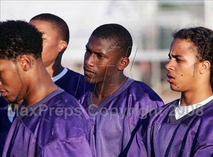 Thumbnail 3 in Chavez High School freshman Davonte' Neal  photogallery.