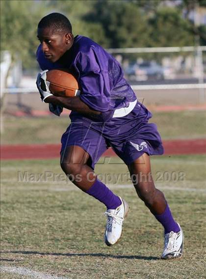 Thumbnail 3 in Chavez High School freshman Davonte' Neal  photogallery.