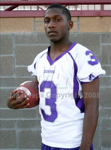 Thumbnail 2 in Chavez High School freshman Davonte' Neal  photogallery.