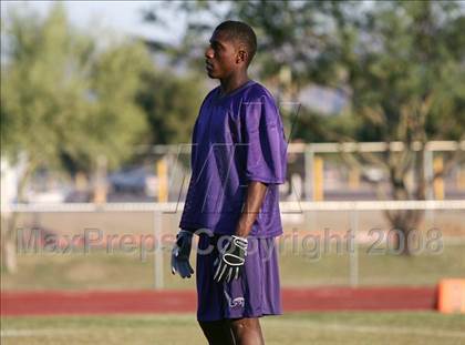 Thumbnail 2 in Chavez High School freshman Davonte' Neal  photogallery.