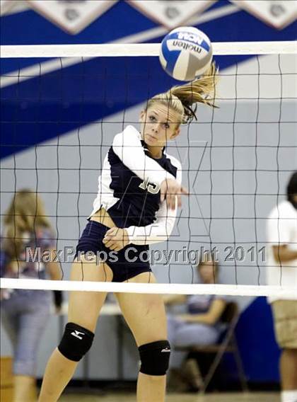 Thumbnail 2 in Vista del Lago @ Folsom photogallery.