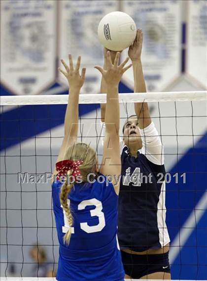 Thumbnail 1 in Vista del Lago @ Folsom photogallery.