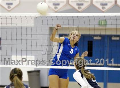 Thumbnail 1 in Vista del Lago @ Folsom photogallery.