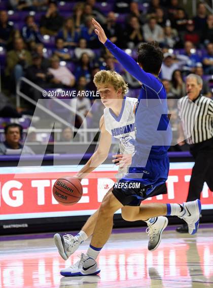 Thumbnail 1 in Bingham vs. Pleasant Grove (UHSAA 5A Semifinal) photogallery.