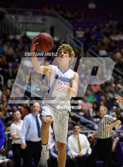 Thumbnail 3 in Bingham vs. Pleasant Grove (UHSAA 5A Semifinal) photogallery.