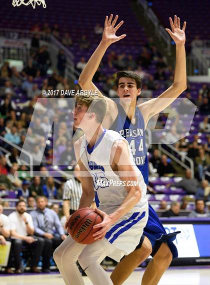 Thumbnail 1 in Bingham vs. Pleasant Grove (UHSAA 5A Semifinal) photogallery.