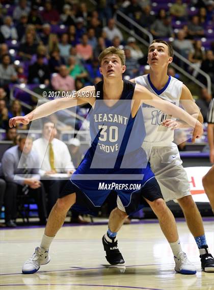 Thumbnail 1 in Bingham vs. Pleasant Grove (UHSAA 5A Semifinal) photogallery.