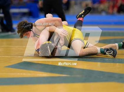 Thumbnail 3 in VHSL Class 5 State Championships 150lbs Final photogallery.