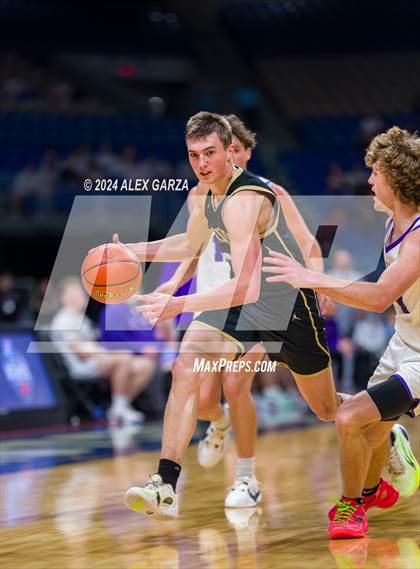 Thumbnail 3 in Benjamin vs Gordon (UIL 1A Basketball Semifinal) photogallery.