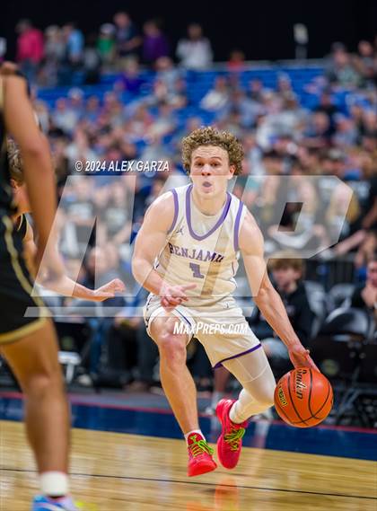 Thumbnail 2 in Benjamin vs Gordon (UIL 1A Basketball Semifinal) photogallery.