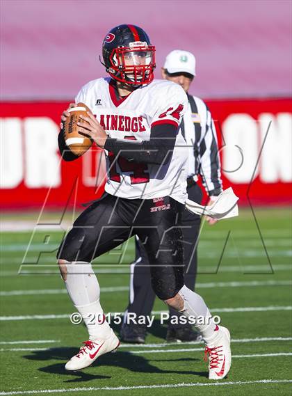 Thumbnail 3 in Plainedge vs Sayville (Long Island Class III Final) photogallery.