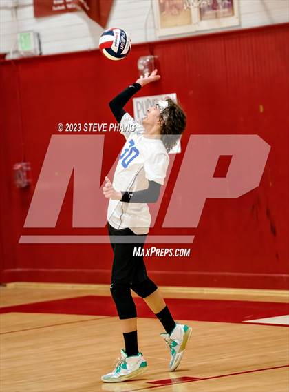 Thumbnail 1 in Del Campo @ McClatchy photogallery.