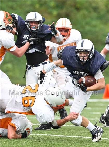 Thumbnail 2 in Immaculate vs Watertown (scrimmage) photogallery.