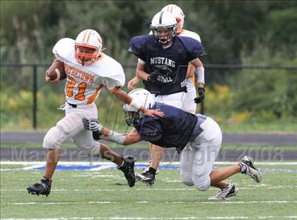 Thumbnail 3 in Immaculate vs Watertown (scrimmage) photogallery.