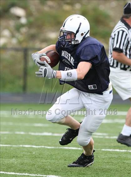 Thumbnail 3 in Immaculate vs Watertown (scrimmage) photogallery.