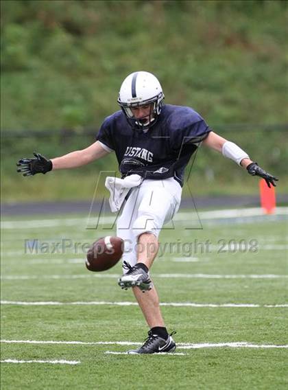 Thumbnail 1 in Immaculate vs Watertown (scrimmage) photogallery.