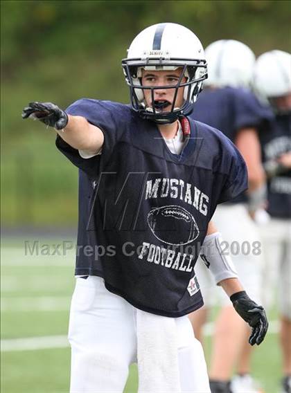 Thumbnail 2 in Immaculate vs Watertown (scrimmage) photogallery.
