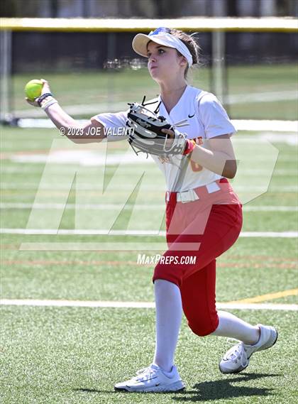Thumbnail 2 in Iroquois @ Williamsville East photogallery.