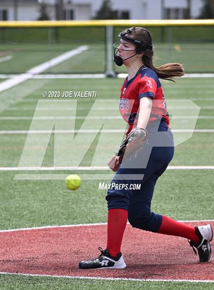 Thumbnail 3 in Iroquois @ Williamsville East photogallery.