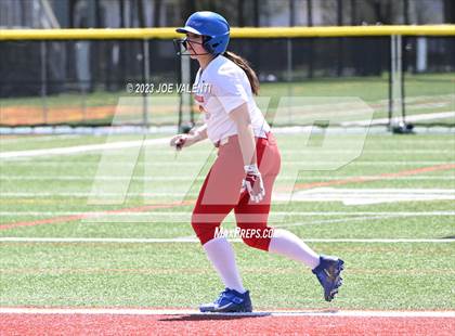 Thumbnail 3 in Iroquois @ Williamsville East photogallery.