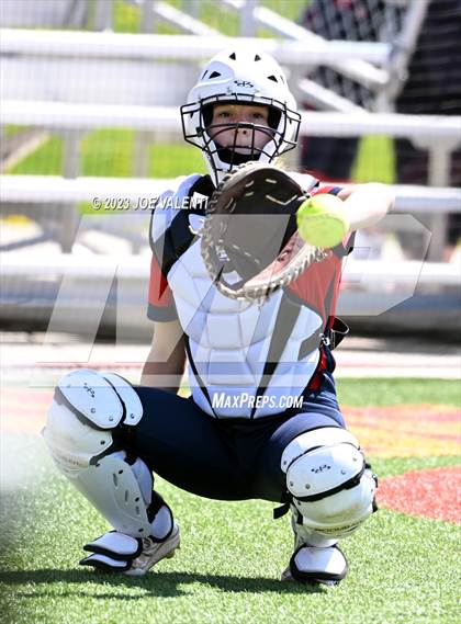 Thumbnail 2 in Iroquois @ Williamsville East photogallery.