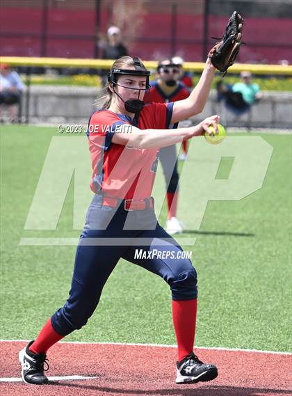 Thumbnail 1 in Iroquois @ Williamsville East photogallery.