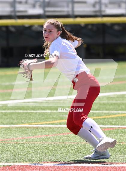 Thumbnail 3 in Iroquois @ Williamsville East photogallery.