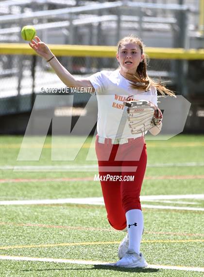 Thumbnail 1 in Iroquois @ Williamsville East photogallery.