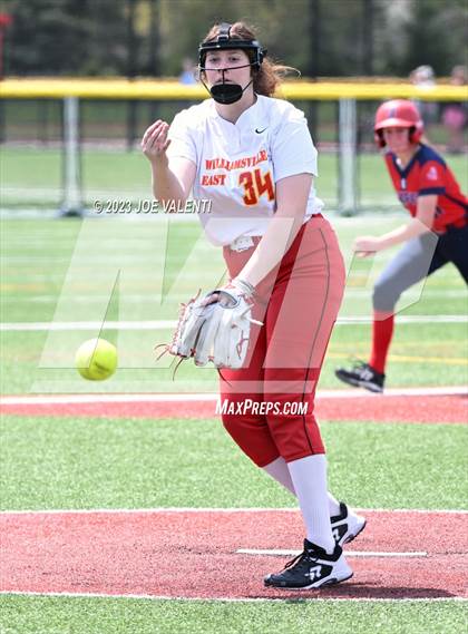 Thumbnail 3 in Iroquois @ Williamsville East photogallery.