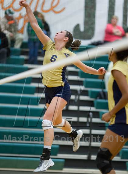 Thumbnail 1 in Lafayette @ Loudoun Valley photogallery.