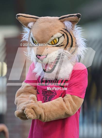 Thumbnail 1 in Benton @ Leesville photogallery.