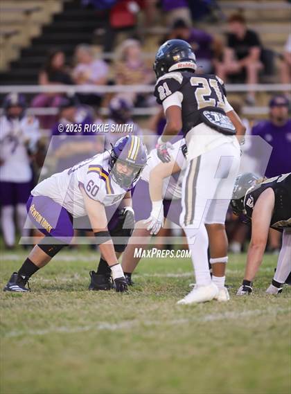 Thumbnail 1 in Benton @ Leesville photogallery.