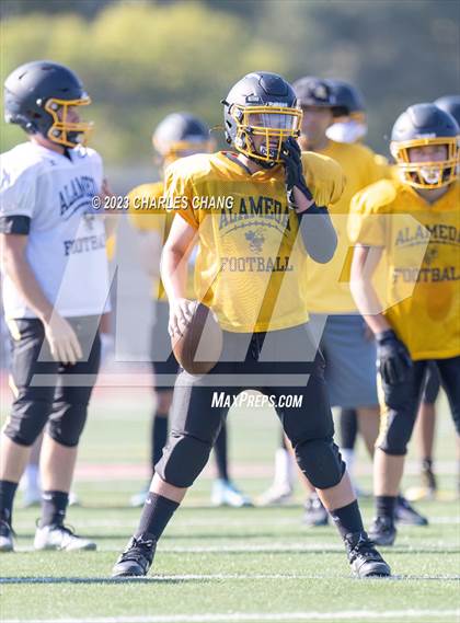 Thumbnail 2 in Alameda vs St. Helena (Scrimmage) photogallery.