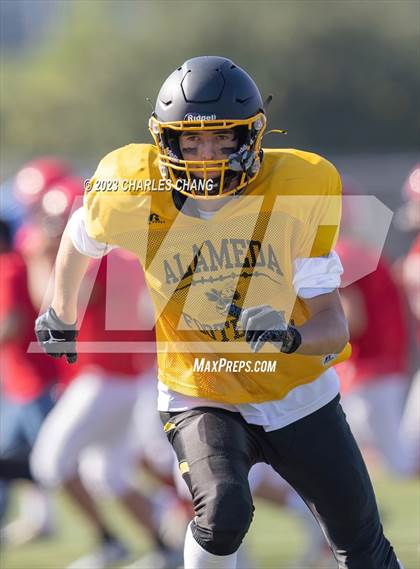 Thumbnail 2 in Alameda vs St. Helena (Scrimmage) photogallery.