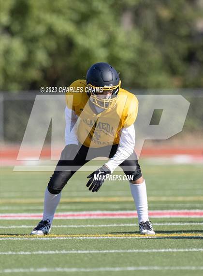 Thumbnail 1 in Alameda vs St. Helena (Scrimmage) photogallery.