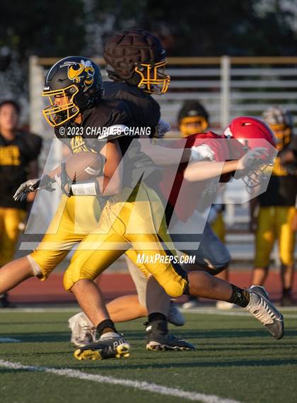 Thumbnail 1 in Alameda vs St. Helena (Scrimmage) photogallery.