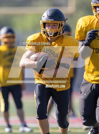 Thumbnail 1 in Alameda vs St. Helena (Scrimmage) photogallery.
